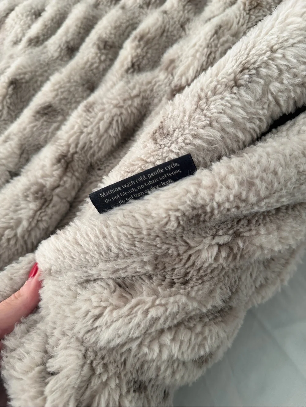 Lola Blankets like new
